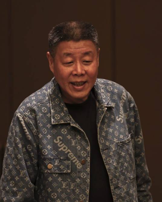 张健（中国内地出品人、投资人、制片人、编剧、导演、张若昀的父亲）