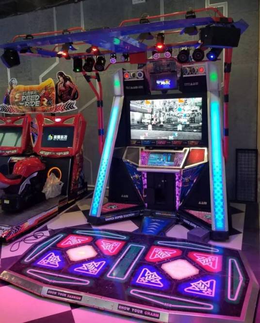 跳舞机（一种实体游戏机）