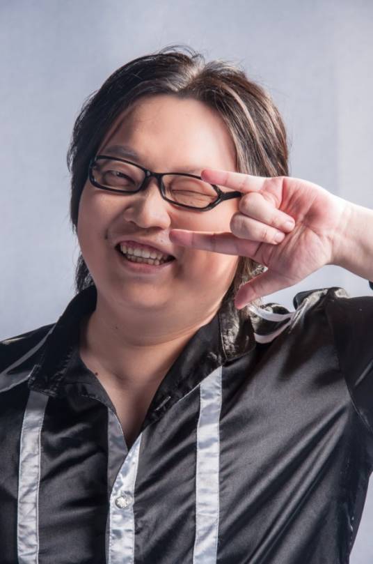 董灿（前DotA职业选手、EHOME教练）