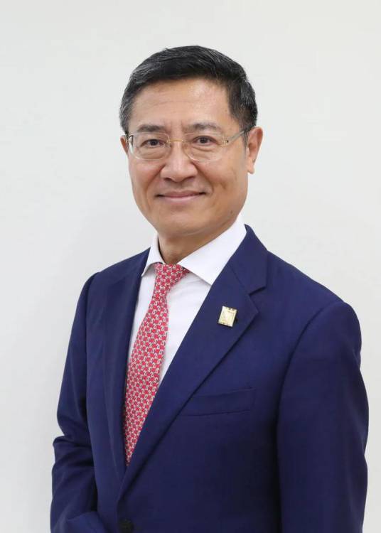 王永利(中国国际期货公司总经理、中国银行前副行长、SWIFT首任中国大陆董事)