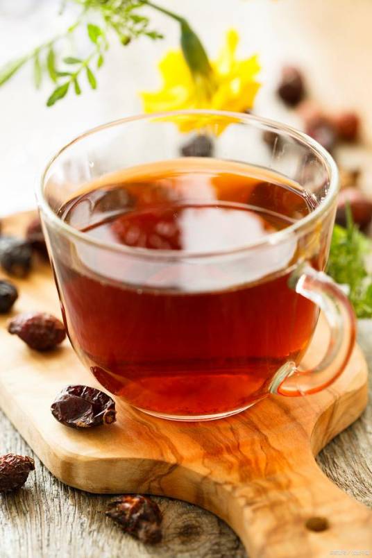 红糖水（红糖用热水冲开的水）