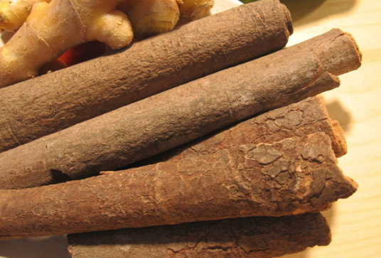 玉桂（桂皮药材）