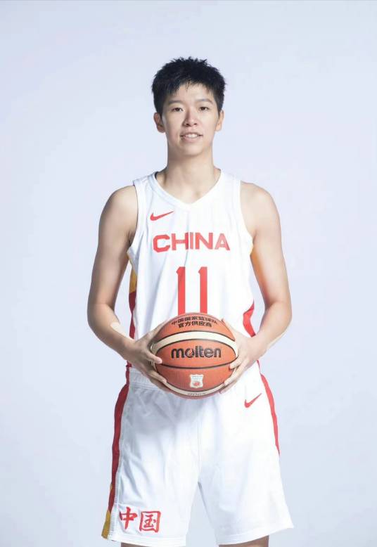 黄思静(中国职业女子篮球运动员)