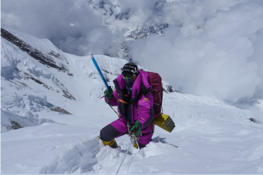 罗静（中国首位完成13座8000+米高峰的女性登山家）