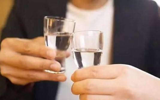 酒桌文化
