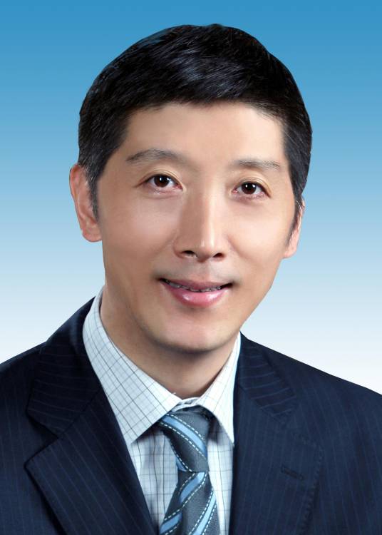 陈学军（上海市政协文化卫生体育委员会主任）