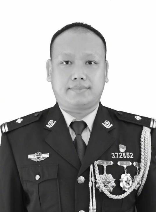 蔡晓东（云南出入境边防检查总站西双版纳边境管理支队执法调查队原副队长、一级警长）