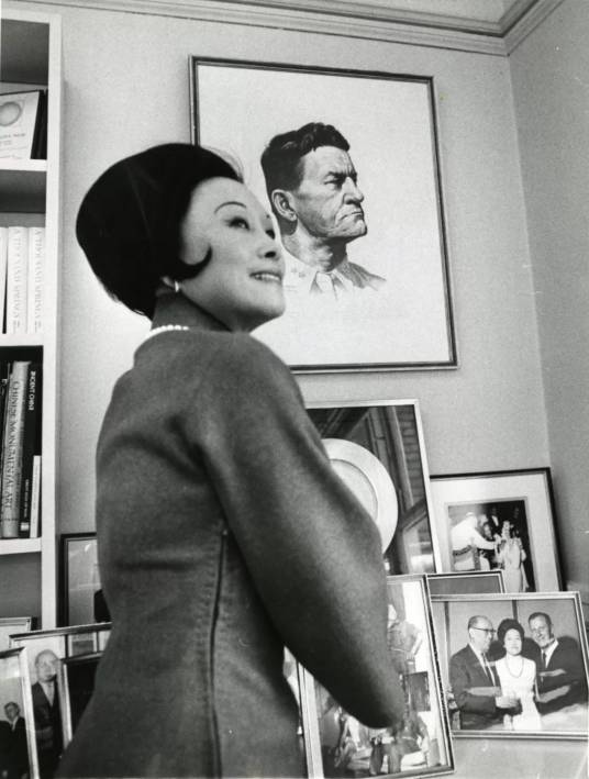 陈香梅(华人华侨领袖、社会活动家)