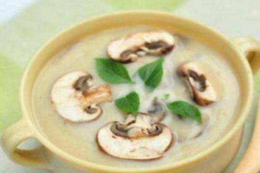 蘑菇汤(以蘑菇,肉类主料制作的药膳)