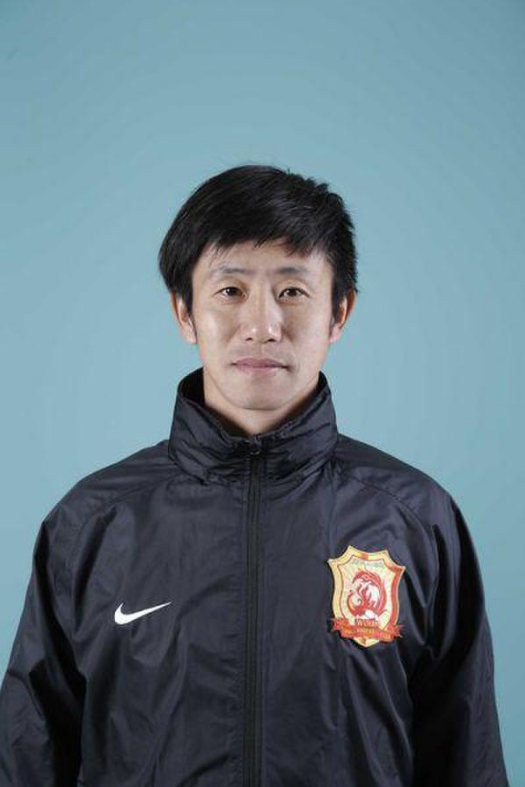 郑斌(天津津门虎足球俱乐部技术总监)