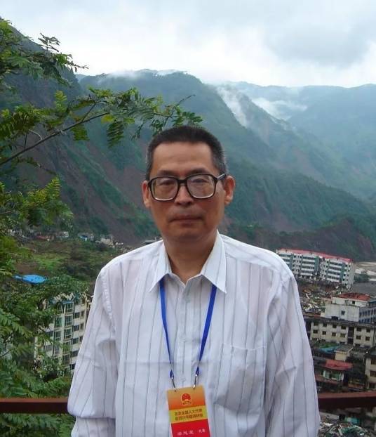 梁慧星（中国社会科学院学部委员、民法学家、中国社会科学院法学研究所研究员）