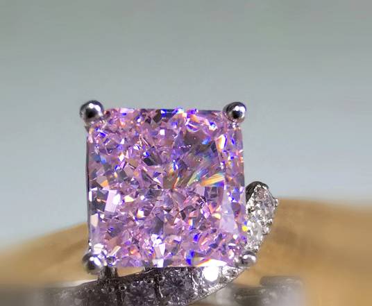 粉钻(粉色钻石)