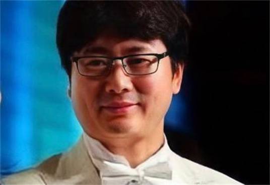 周成海（中国内地女演员白静的丈夫）