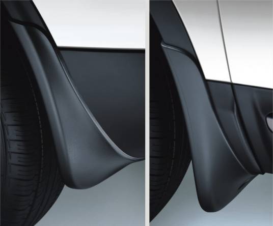 挡泥板（安装在车轮外框架后面的板式结构）