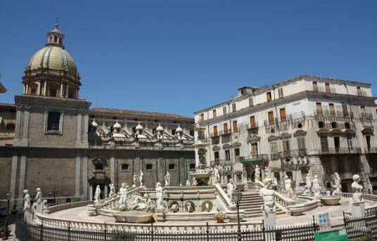 巴勒莫（意大利西西里自治区首府）