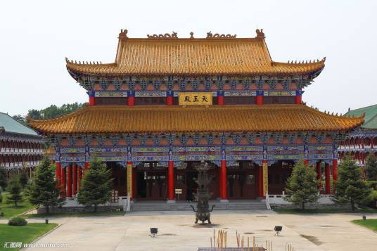 庙宇（供奉神佛的处所）