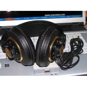 监听（一种探听行为）