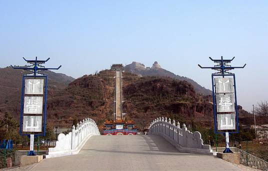 丫髻山（北京市山峰）