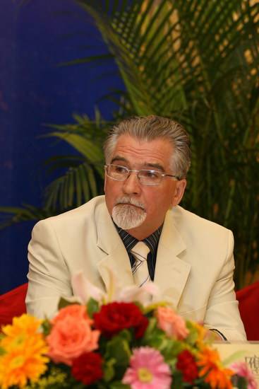 山鹰（乌克兰籍演员）