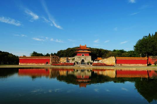 显陵(第三批全国重点文物保护单位、世界文化遗产明清皇家陵寝的组成部分)