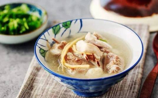 当归生姜羊肉汤