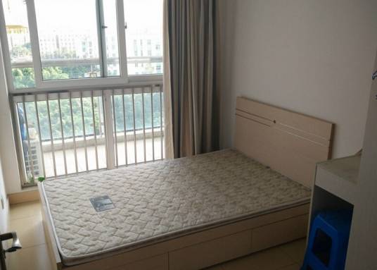 出租房（出租人交付承租人使用、收益，承租人支付租金，用于居住、生产经营的房屋）