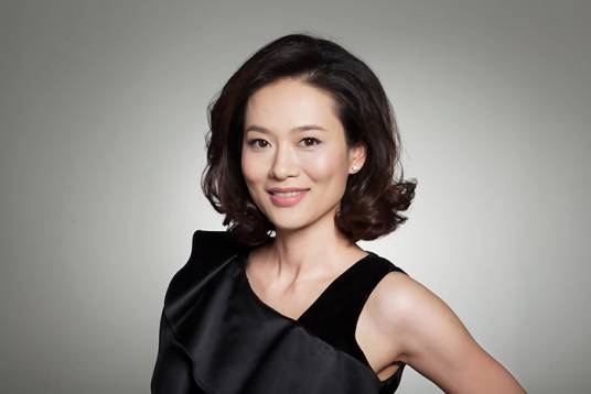 李雨霏（中央广播电视总台财经频道主持人）