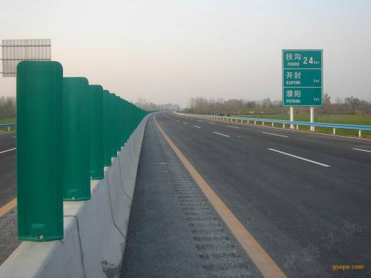 防眩板(一种交通安全产品)