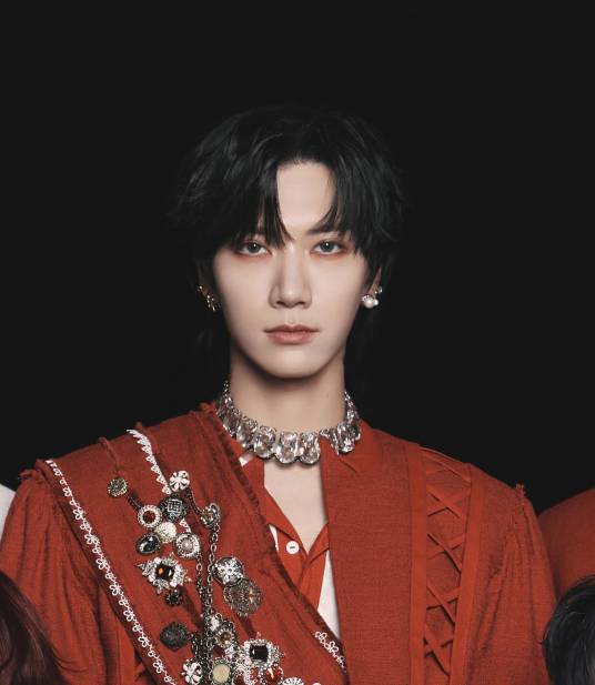 Ten（泰籍华裔男歌手）