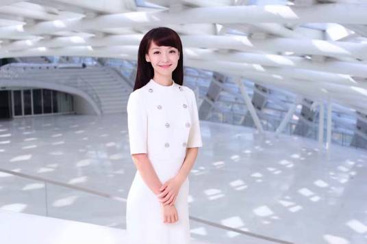 胡玲（凤凰卫视资深记者，主持人）