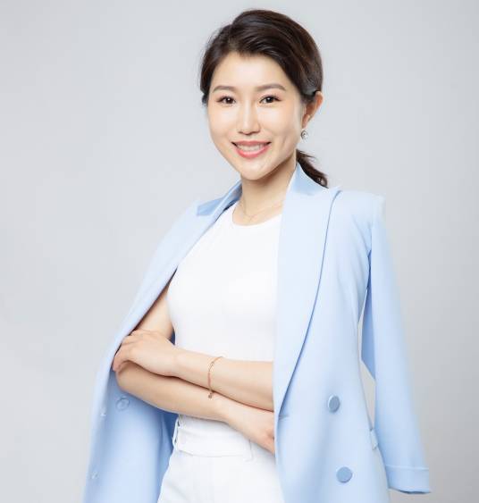 王帆(北京大学文学博士、主持人)