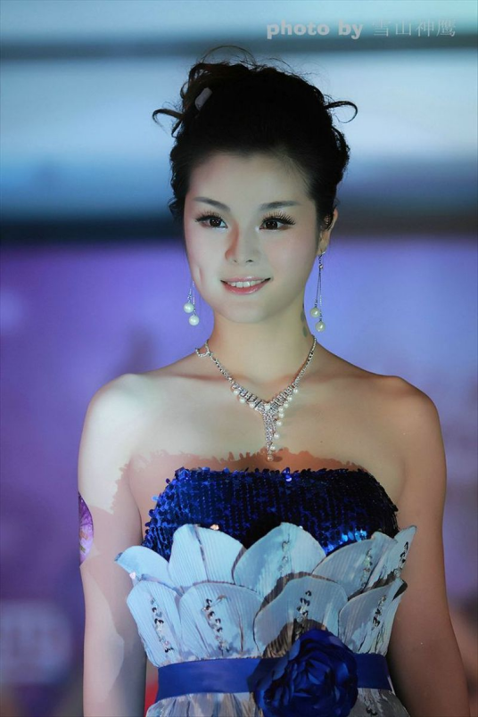 颜瑜（2010亚洲小姐选美比赛四川赛区季军）