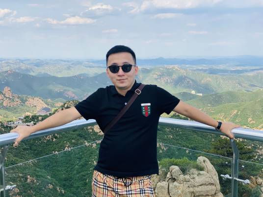 纯银耳坠(网络超人气作家)