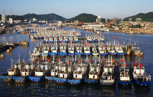 沈家门(我国最大的渔港和海水产品的集散地)