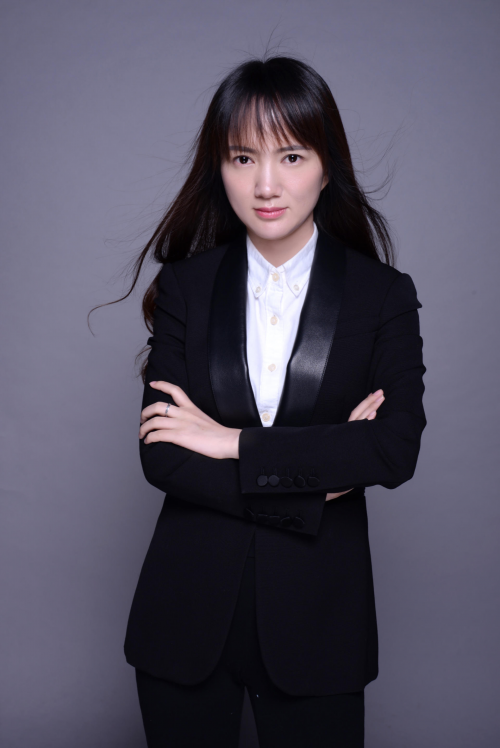 潘婕（LGD电子竞技俱乐部CEO）