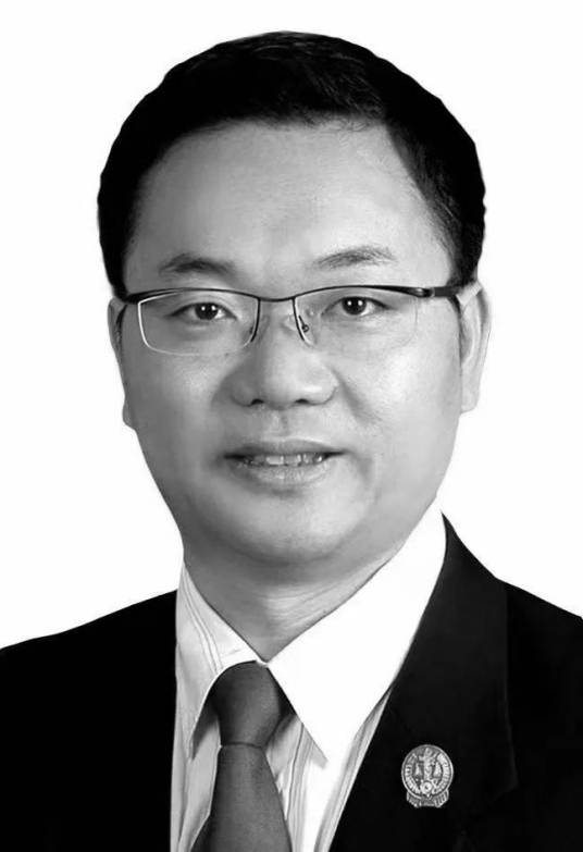 邹碧华（英模法官、上海市高级人民法院原副院长）