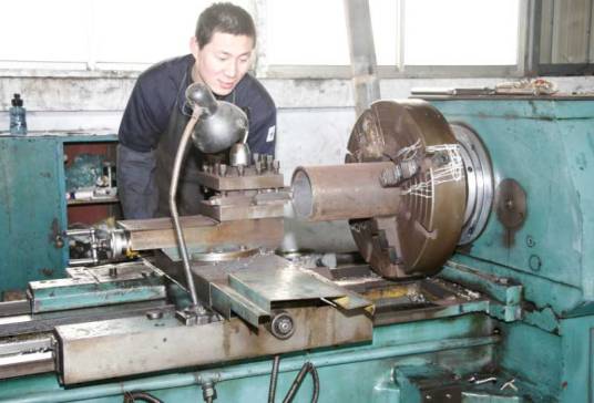 机械加工工艺(工人进行加工的依据)