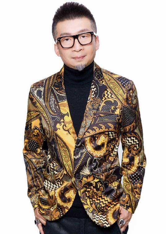 老猫（中国内地男歌手、音乐制作人、MTV导演、香港天星娱乐集团音乐制作人）