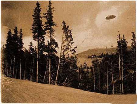 超自然现象（超越自然科学常规可知性范围的现象）