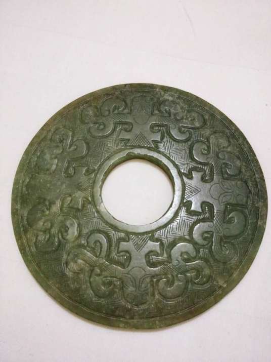 青玉（一种碧玉）