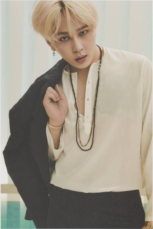 龙俊亨（韩国男歌手、演员、音乐制作人）