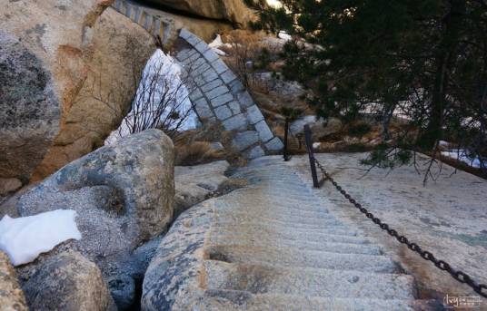 鹞子翻身（华山景区内景点）