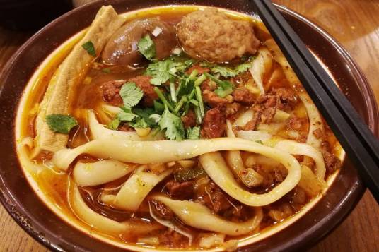 山西刀削面（山西传统美食）