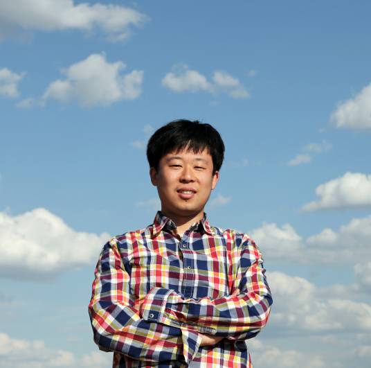 李卓（鲁迅美术学院油画系教师）