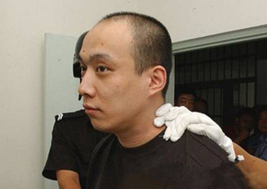 王立华(北京冷血绑匪杀人犯)