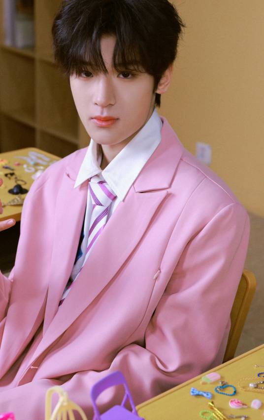 张峻豪（中国内地男歌手、TF家族三代练习生）