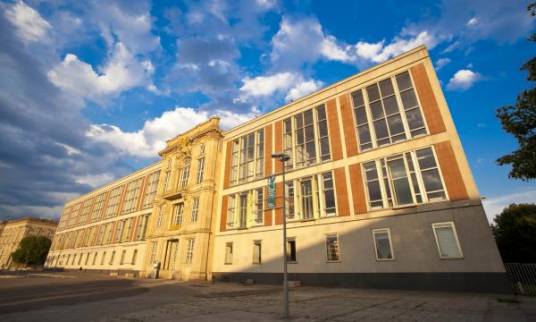 欧洲管理技术学院