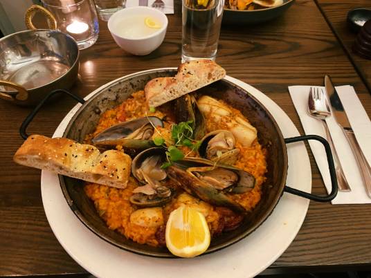 西班牙海鲜饭（西班牙特色菜）