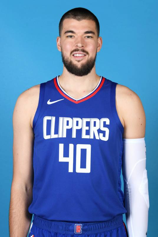 伊维察·祖巴茨