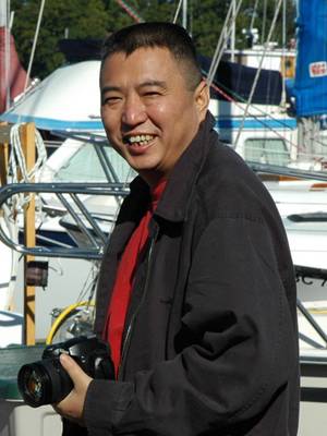 冯斌（重庆美术馆馆长）